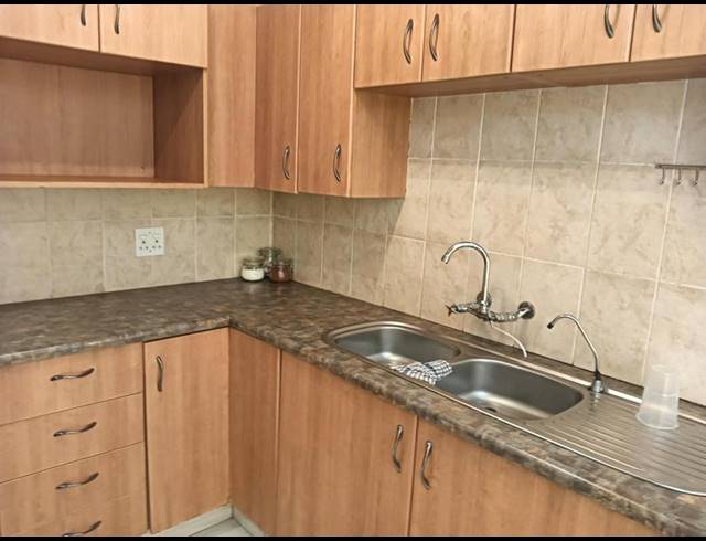 2 BEDROOM TOWNHOUSE FOR SALE IN VAN DYK PARK